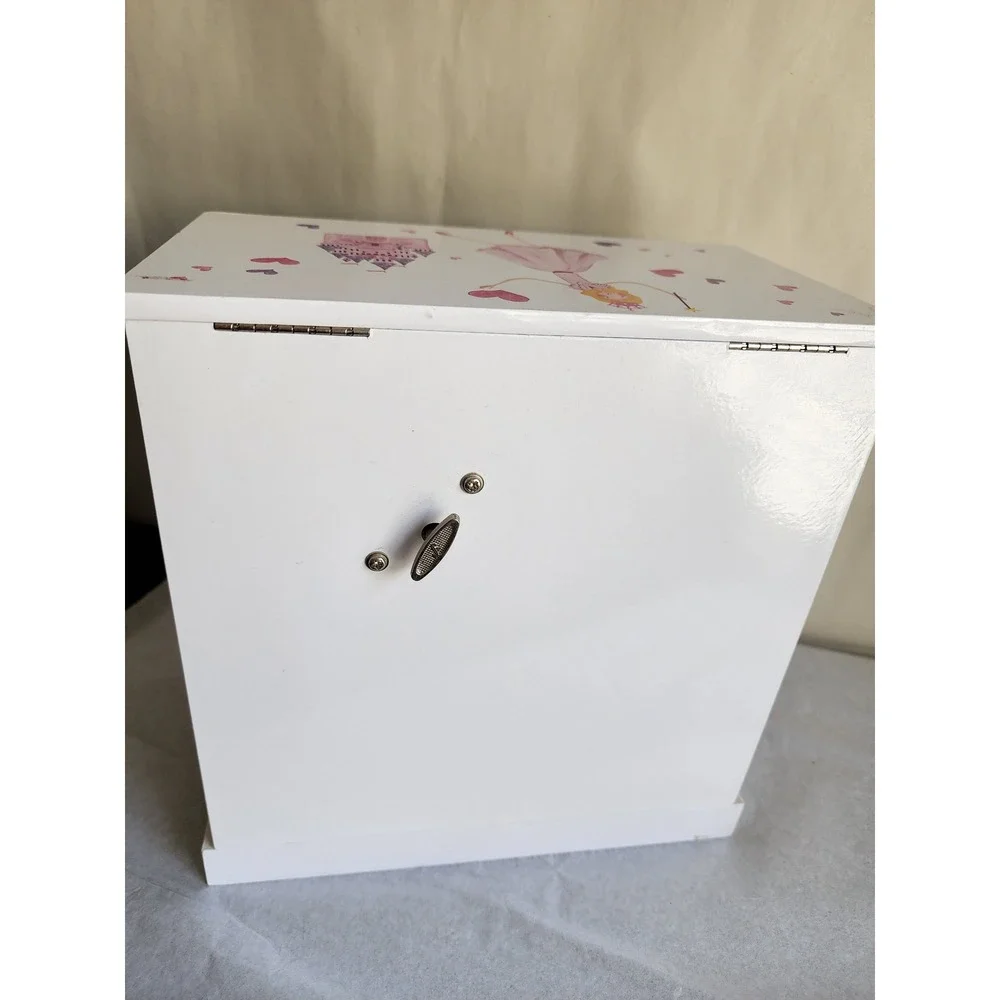 Princess Castle Musical Jewelry Box White Wood Ballerina Spinning Necklace Hook